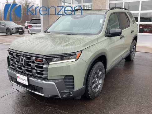 New 2026 Honda Pilot TrailSport image 1
