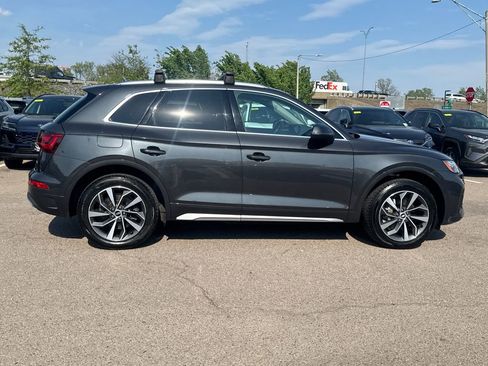Used 2021 Audi Q5 2.0T Premium Plus w/ Premium Plus Package AWD/4WD image 11