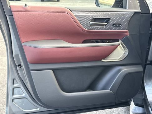 New 2026 INFINITI QX80 Autograph image 15