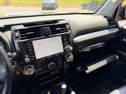 Used 2023 Toyota 4Runner TRD Off-Road Premium w/ Off Road Premium Plus Package AWD/4WD image 21
