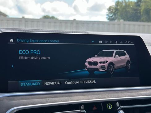 Used 2023 BMW X5 xDrive40i w/ Premium Package image 48