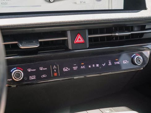 Certified 2023 Kia EV6 Light RWD image 21