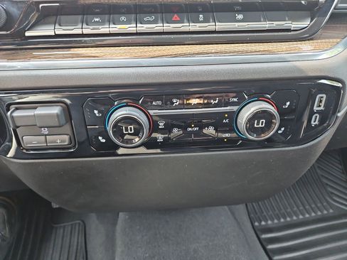 Used 2025 Chevrolet Silverado 1500 LT image 27