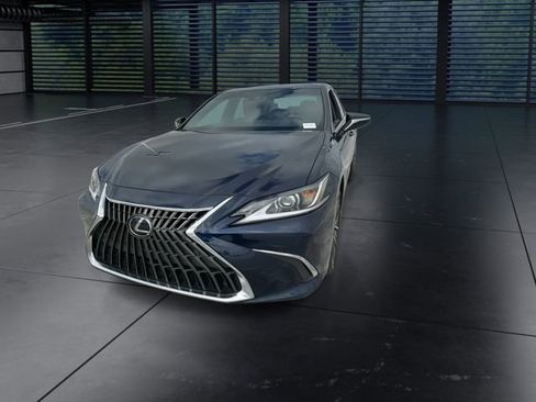 Certified 2025 Lexus ES 300h w/ Premium Package FWD image 3