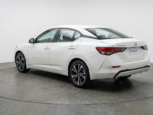 Used 2025 Nissan Sentra SV image 6