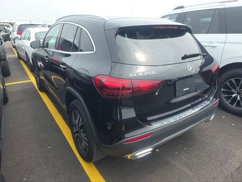 Used 2025 Mercedes-Benz GLA 250 image 11