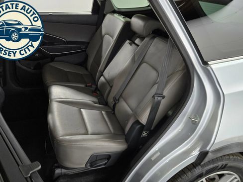 Used 2018 Hyundai Santa Fe AWD w/ SE Ultimate Tech Package 03 image 33