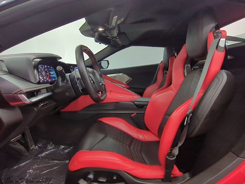 Used 2023 Chevrolet Corvette Stingray Preferred Conv w/ Z51 Performance Package RWD image 5