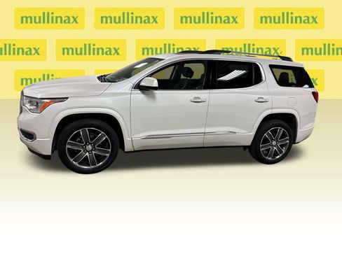 Used 2019 GMC Acadia Denali w/ Technology Package FWD image 9
