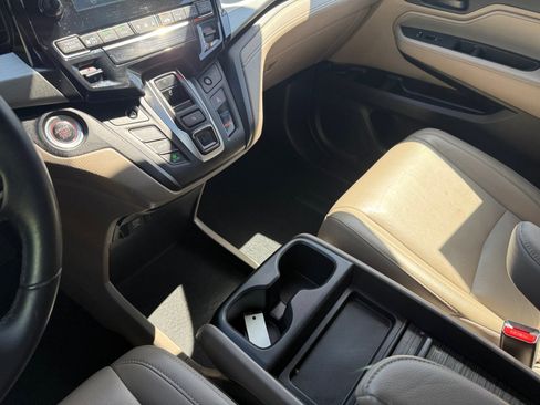 Used 2019 Honda Odyssey EX-L image 13