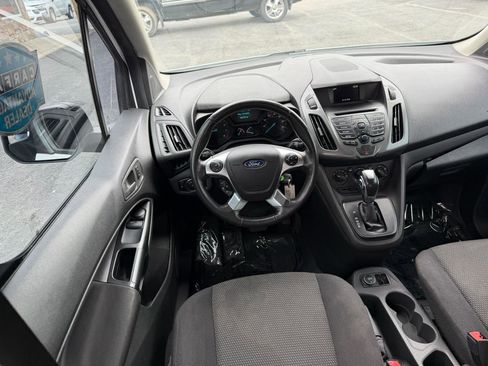 Used 2018 Ford Transit Connect XL image 16