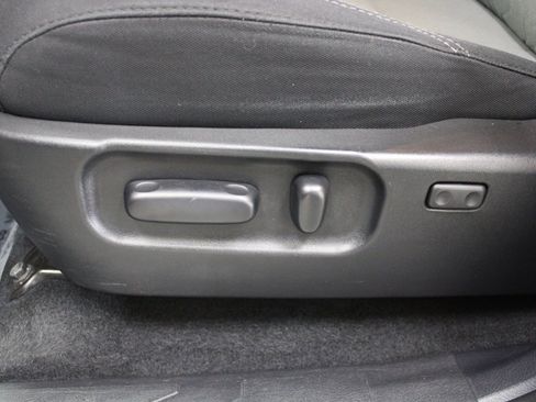 Used 2021 Toyota Tacoma TRD Off-Road w/ Technology Package image 14