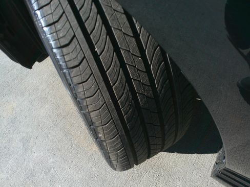 Used 2025 Toyota Camry SE image 15