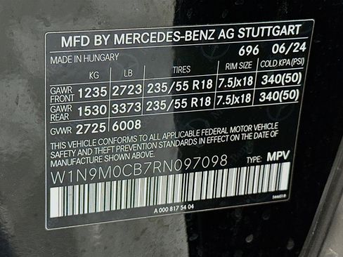 Used 2024 Mercedes-Benz EQB 250+ image 12