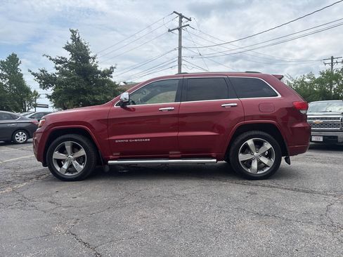 Used 2014 Jeep Grand Cherokee Overland w/ Advanced Technology Group AWD/4WD image 2