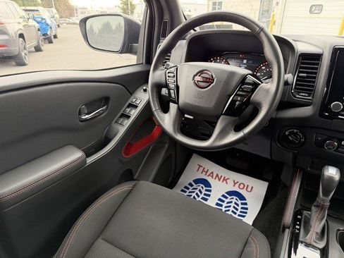 Used 2024 Nissan Frontier PRO-4X w/ Technology Package image 14