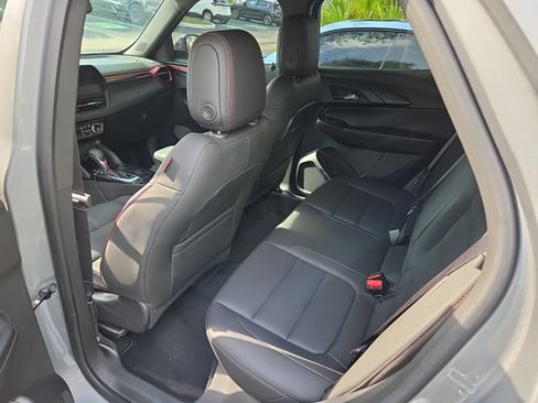 Used 2024 Chevrolet TrailBlazer RS w/ Convenience Package FWD image 6