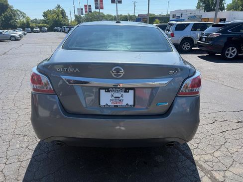 Used 2014 Nissan Altima 2.5 SV w/ Convenience Package FWD image 6