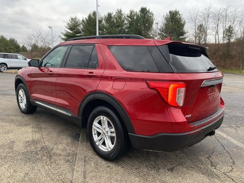 Used 2020 Ford Explorer XLT w/ Comfort Package image 5