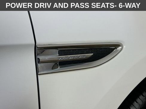 Used 2018 Ford Taurus SE image 11