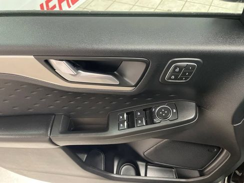 Used 2020 Ford Escape SEL FWD image 20