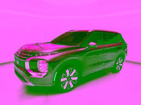 Used 2025 Mitsubishi Outlander SEL FWD image 4