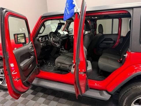 Used 2020 Jeep Wrangler Unlimited Sahara AWD/4WD image 13