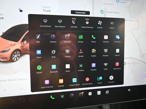 Used 2022 Tesla Model Y Long Range image 15