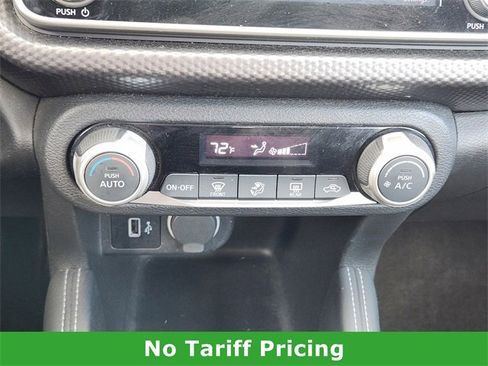 Used 2018 Nissan Kicks SV image 20