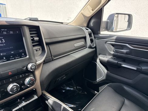 Used 2020 RAM 1500 Laramie AWD/4WD image 21