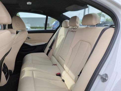 Used 2025 BMW 330i 330i w/ Premium Package image 31