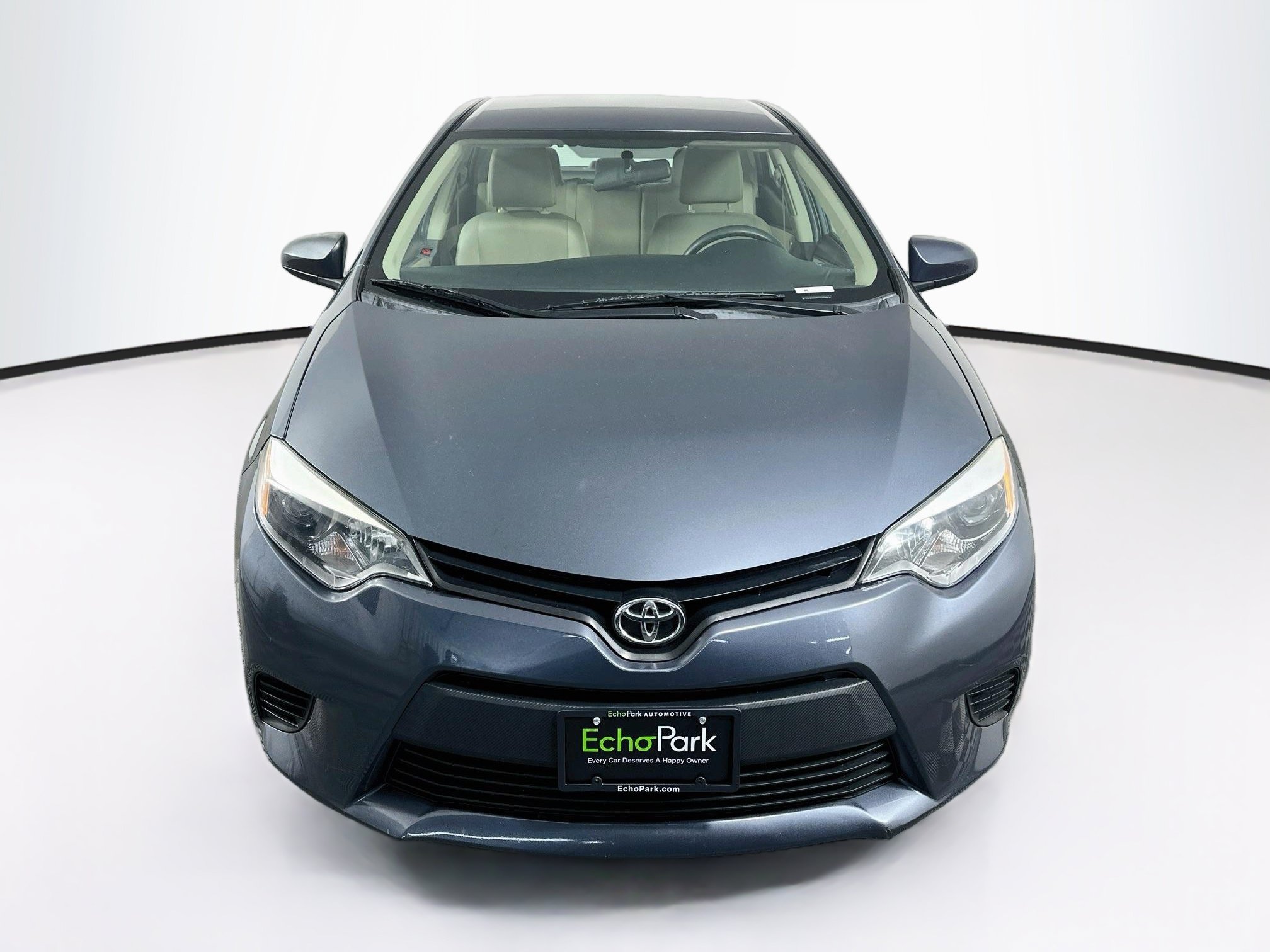 Used 2014 Toyota Corolla LE FWD image 2