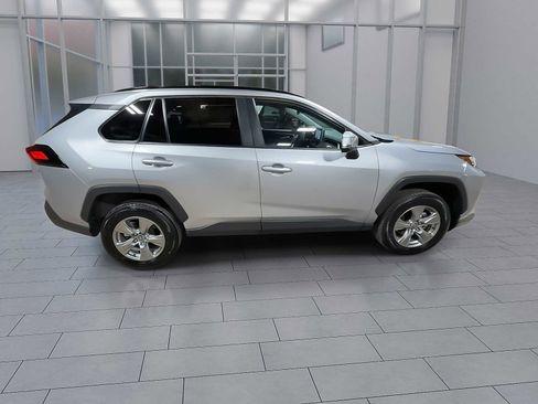 Used 2025 Toyota RAV4 XLE w/ Convenience Package image 16