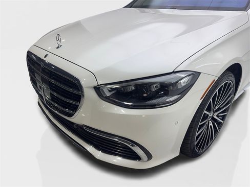 Used 2022 Mercedes-Benz S 580 4MATIC Sedan image 16