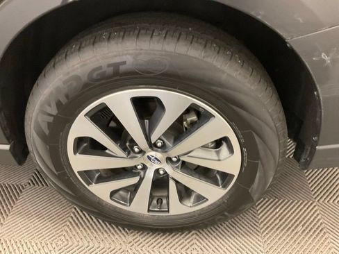 Used 2024 Subaru Outback Premium AWD/4WD image 12