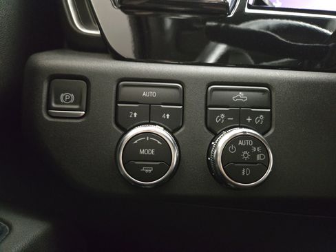 Certified 2024 GMC Sierra 1500 Elevation w/ Preferred Package image 30