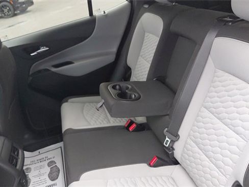 Used 2019 Chevrolet Equinox LT image 23