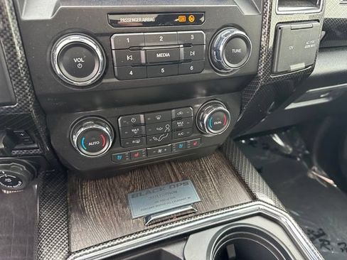 Used 2021 Ford F250 Lariat w/ Lariat Ultimate Package AWD/4WD image 21