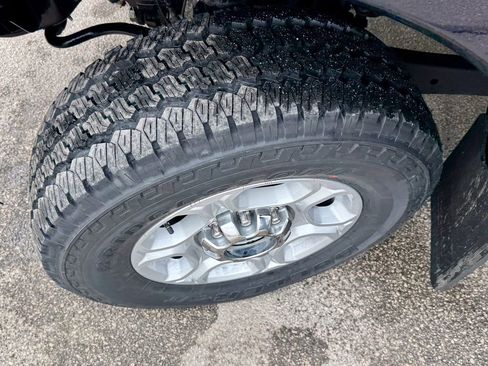 Used 2021 Ford F250 XLT w/ XLT Premium Package image 28