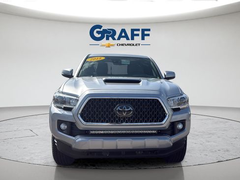Used 2018 Toyota Tacoma TRD Sport AWD/4WD image 12