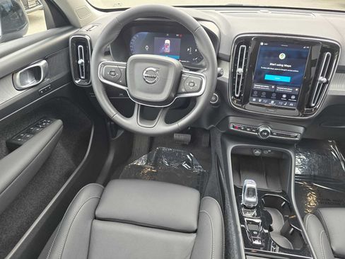 Used 2026 Volvo XC40 B5 Plus w/ Protection Package Premier AWD/4WD image 17