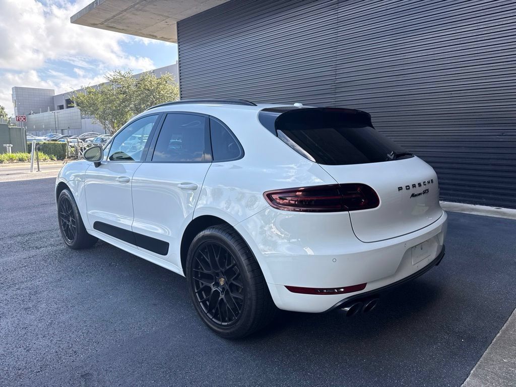 Used 2017 Porsche Macan GTS AWD/4WD image 3