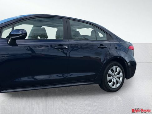 Certified 2025 Toyota Corolla LE FWD image 10