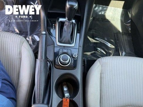 Used 2015 MAZDA MAZDA3 i Touring FWD image 21