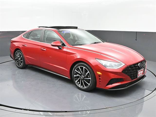 Used 2021 Hyundai Sonata Limited w/ Cargo Package FWD image 2