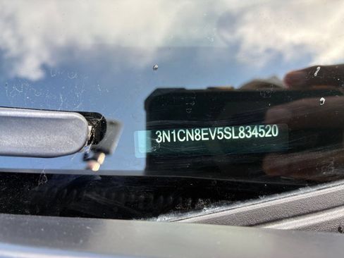 Used 2025 Nissan Versa SV FWD image 22