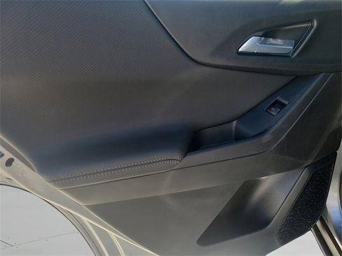 New 2026 Chevrolet Equinox LT image 14