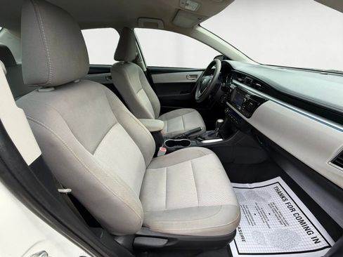 Used 2015 Toyota Corolla LE image 15