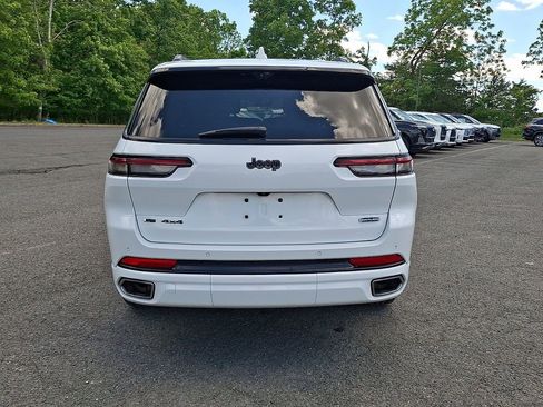 Used 2022 Jeep Grand Cherokee L Overland w/ Luxury Tech Group IV AWD/4WD image 8