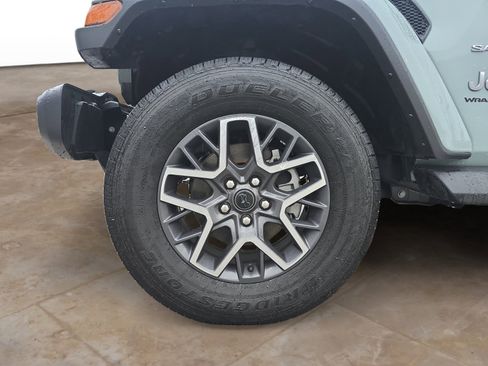 Used 2024 Jeep Wrangler Sahara w/ Technology Group image 28